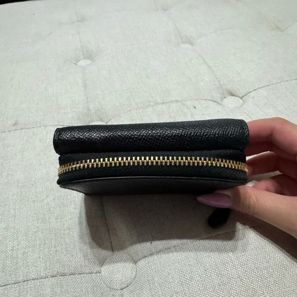 Coach Tri-Fold Wallet - Picture 4 of 5